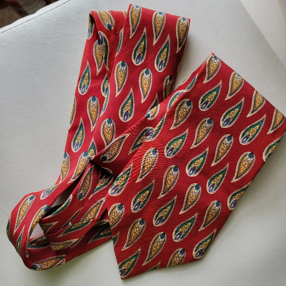 CHAPS Ralph Lauren Paisley Silk Necktie ~ USA ~ Retro Preppy Y2K Unisex ~ GUC